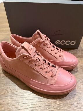 NIB ECCO Soft 7 W Damask Rose Nubuck Leather Sneakers EU 38 US 7-7.5